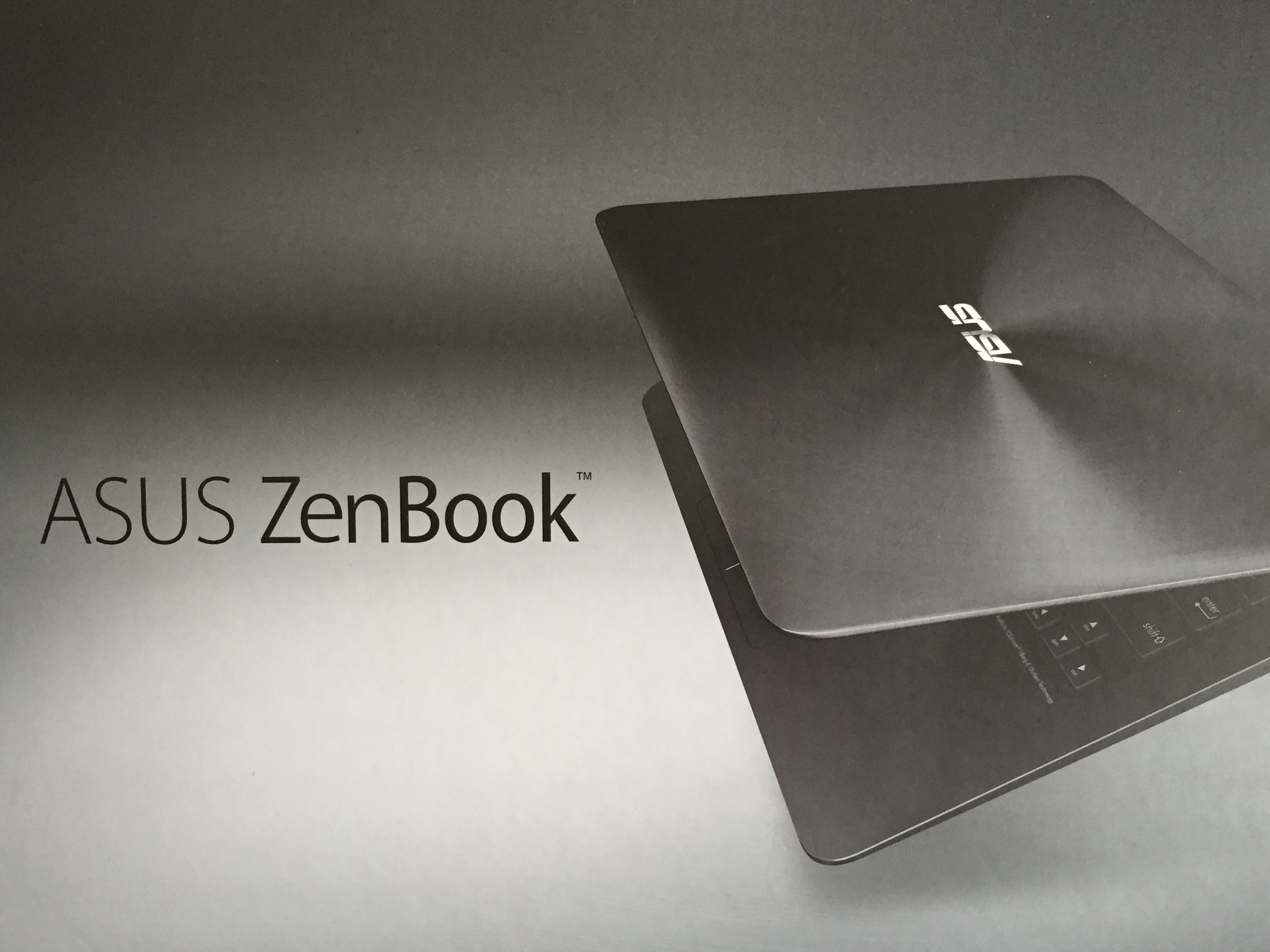 ASUS ZenBook UX305UA モバイル性能抜群の良品 迷ってるなら買い